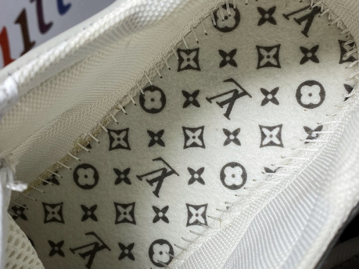 LV ARCHLIGHT SNRAKER PINK/ORANGE 51BCOLORE 1A65RE