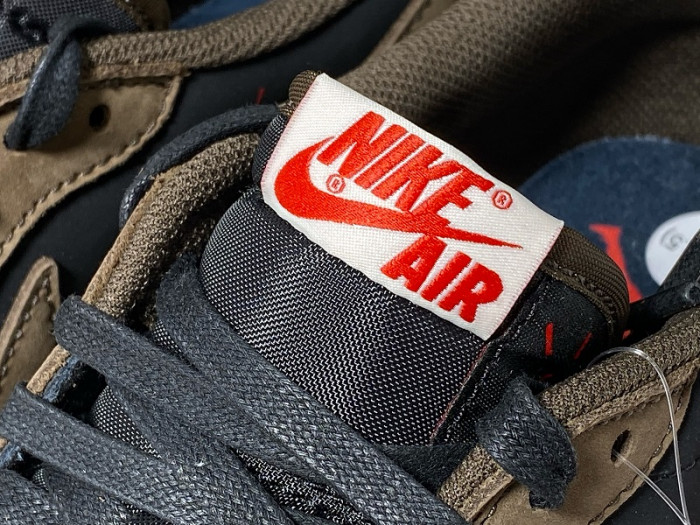 Travis Scott x Air Jordan 1 Low OG SP “Dark Mocha” CQ4277-001