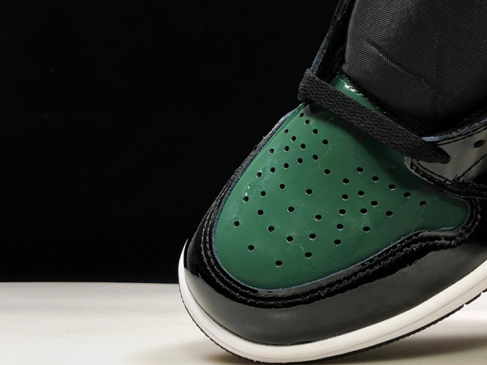 SoleFly x Air Jordan 1 Retro High OG Black/Team Orange-Fir AV3905-038