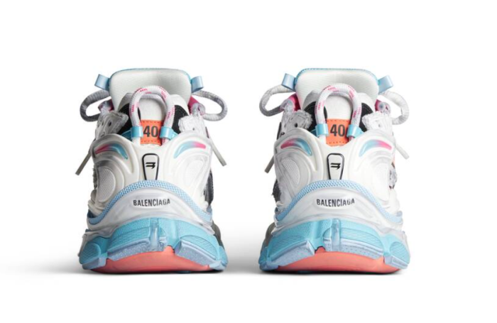 Ba*len*cia*ga runner panelled sneakers