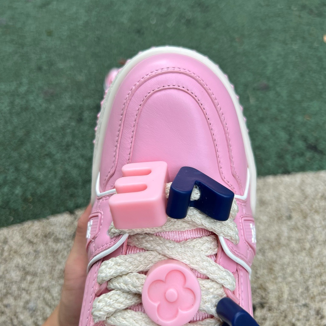 LV TRAINER MAXI pink