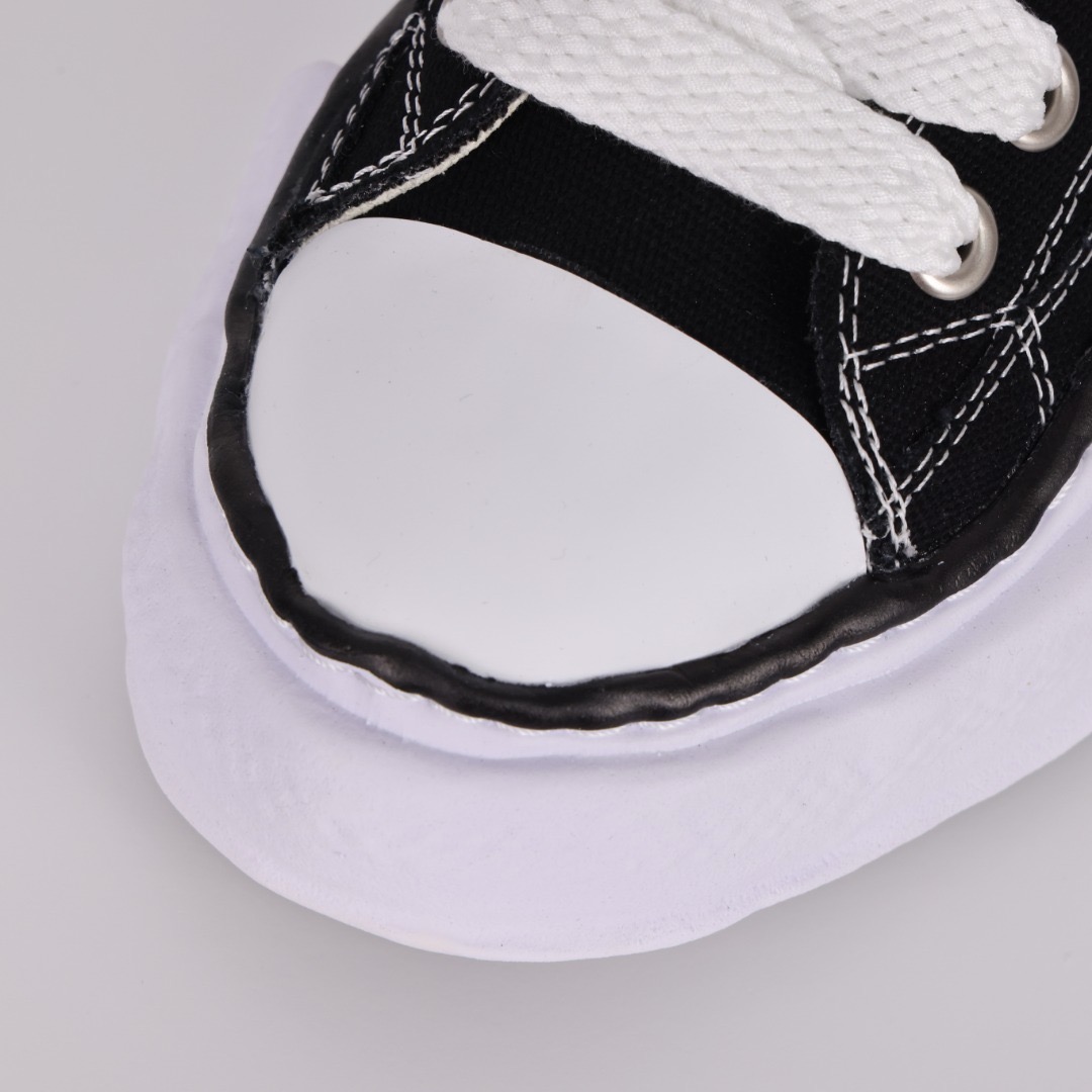 Ma*s*n mihara yasuhiro mmy sneaker