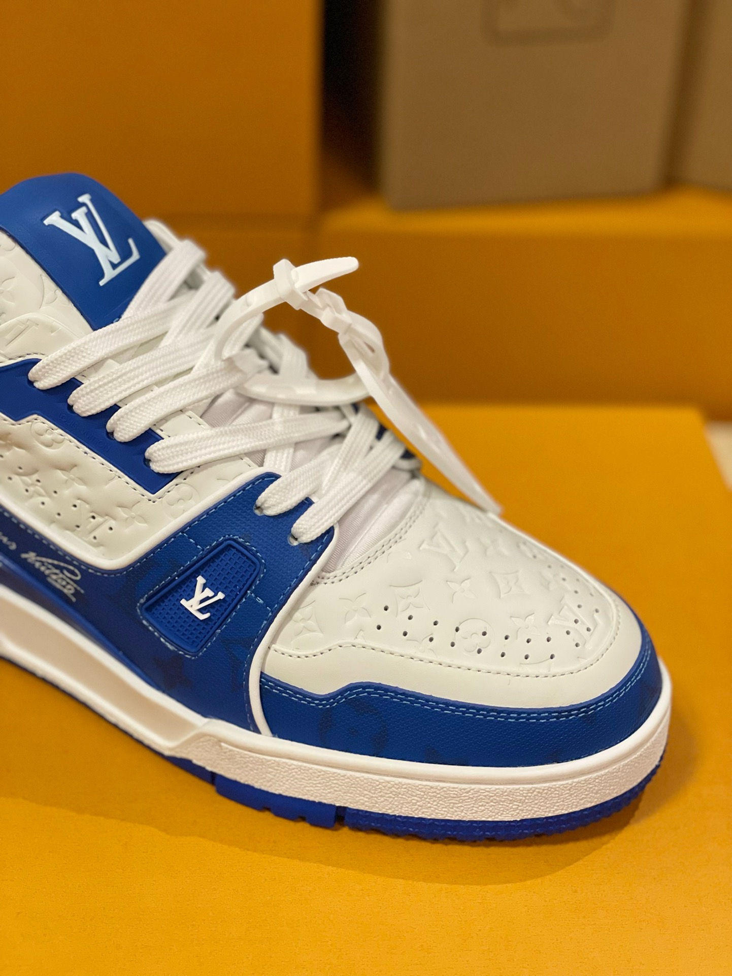 Loui Vuitto TRAINER SNEAKER